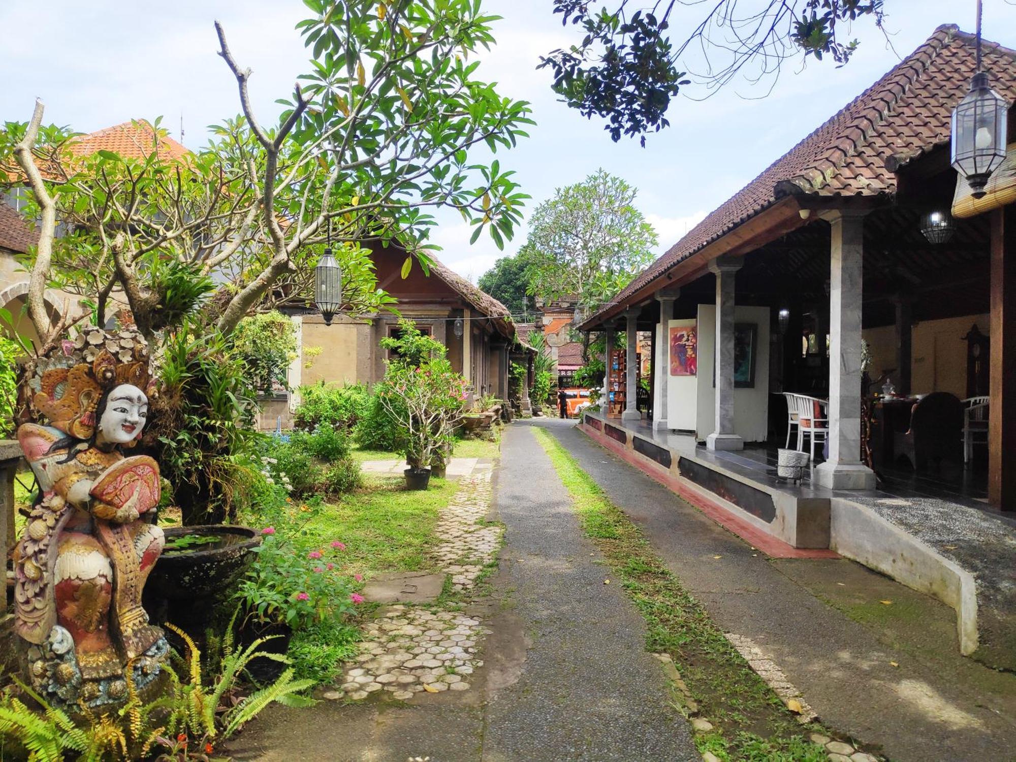 Oka Kartini Ubud Екстериор снимка